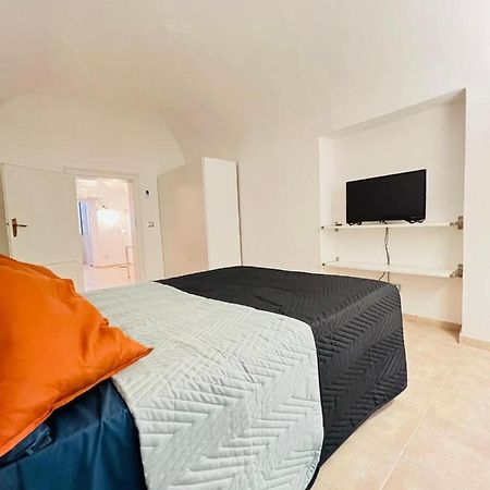 Casa Aurora Apartment Bari Bagian luar foto