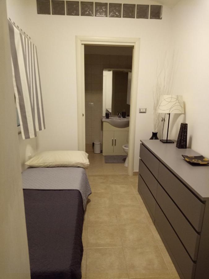 Casa Aurora Apartment Bari Bagian luar foto