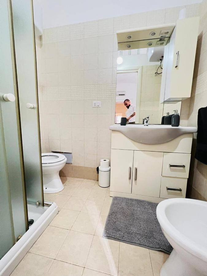 Casa Aurora Apartment Bari Bagian luar foto